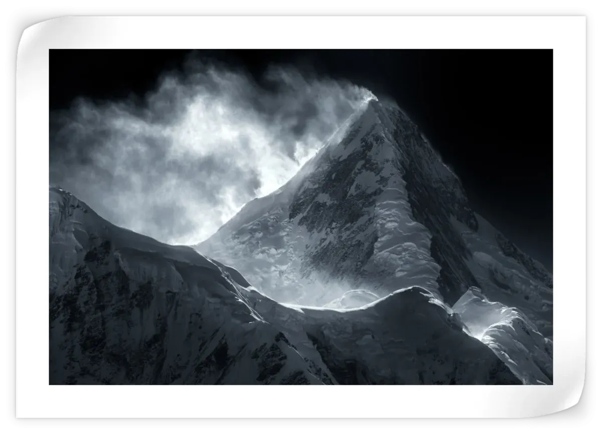 7556 Meters Wall Art