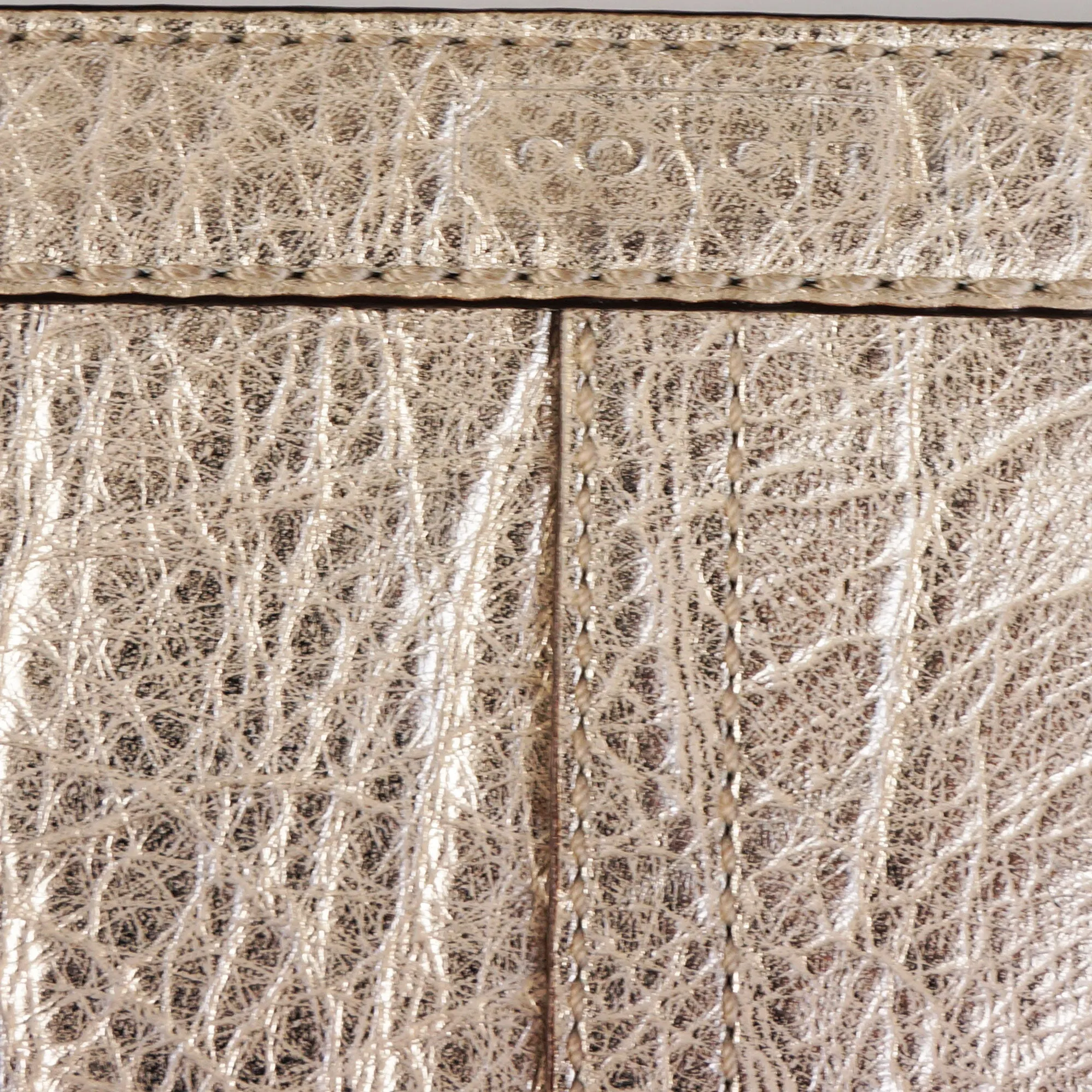 COACH METALLIC GRAINED LEATHER WRISTLET CLUTCH BAG
