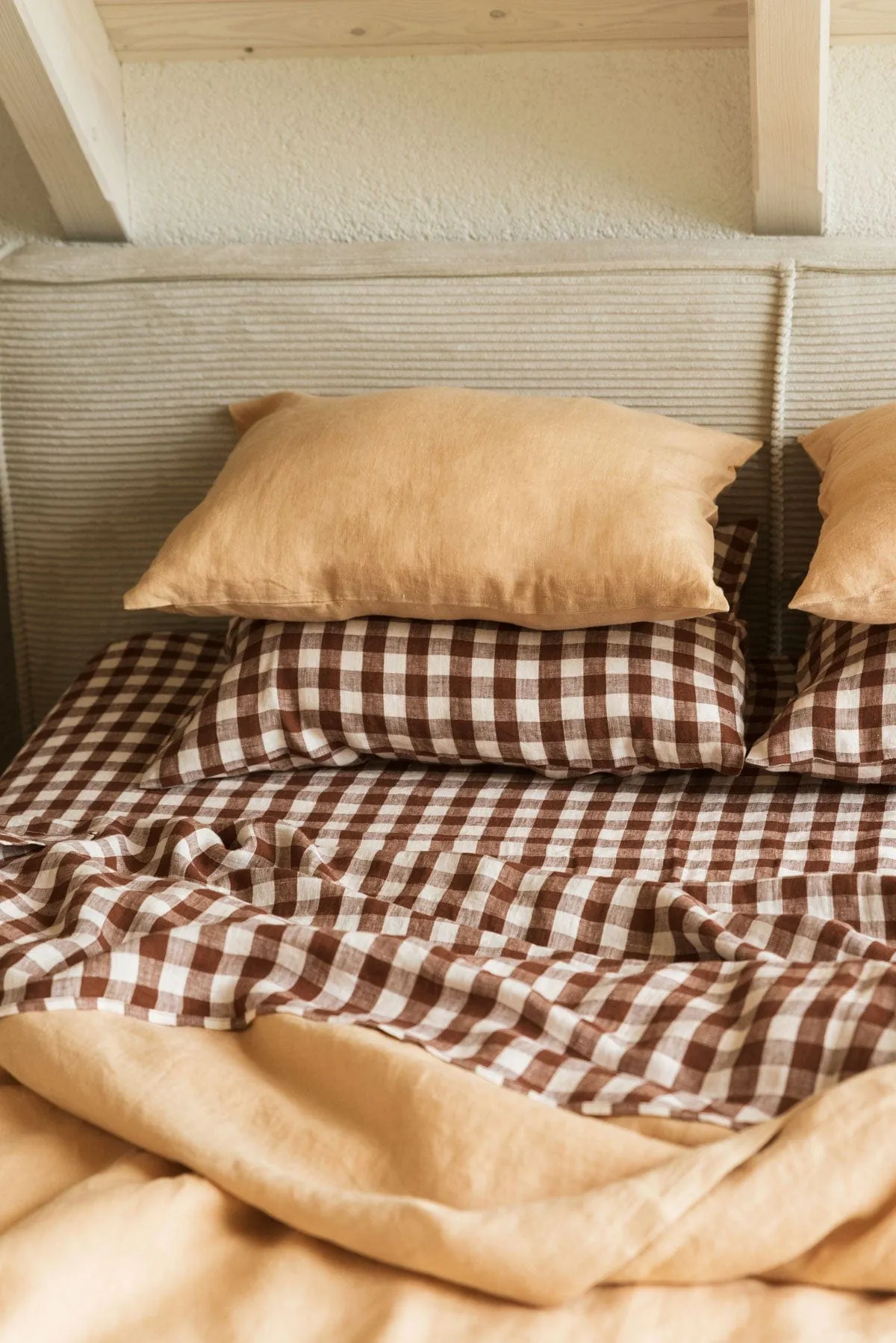 Linen pillowcase in Mustard