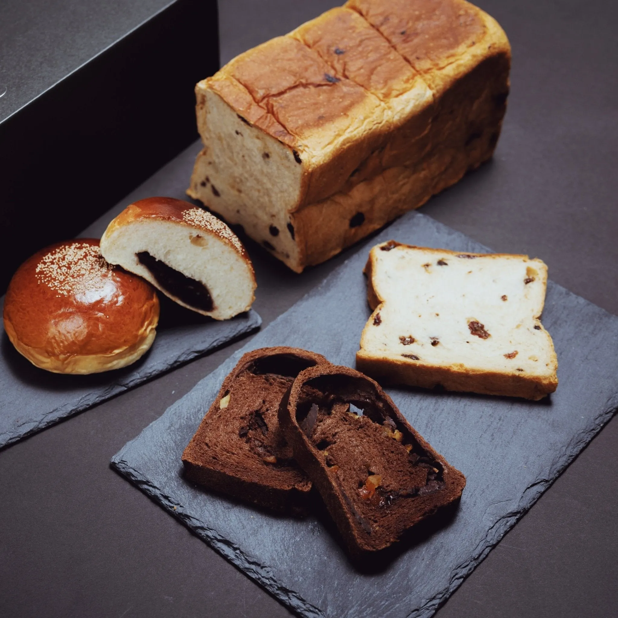 Raisin Bread SAKAE