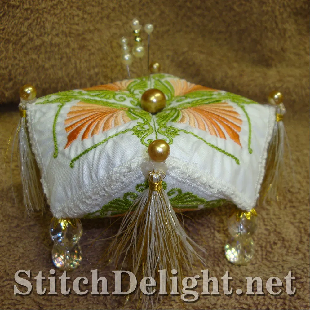 SD0878 Biscornu Pincushion