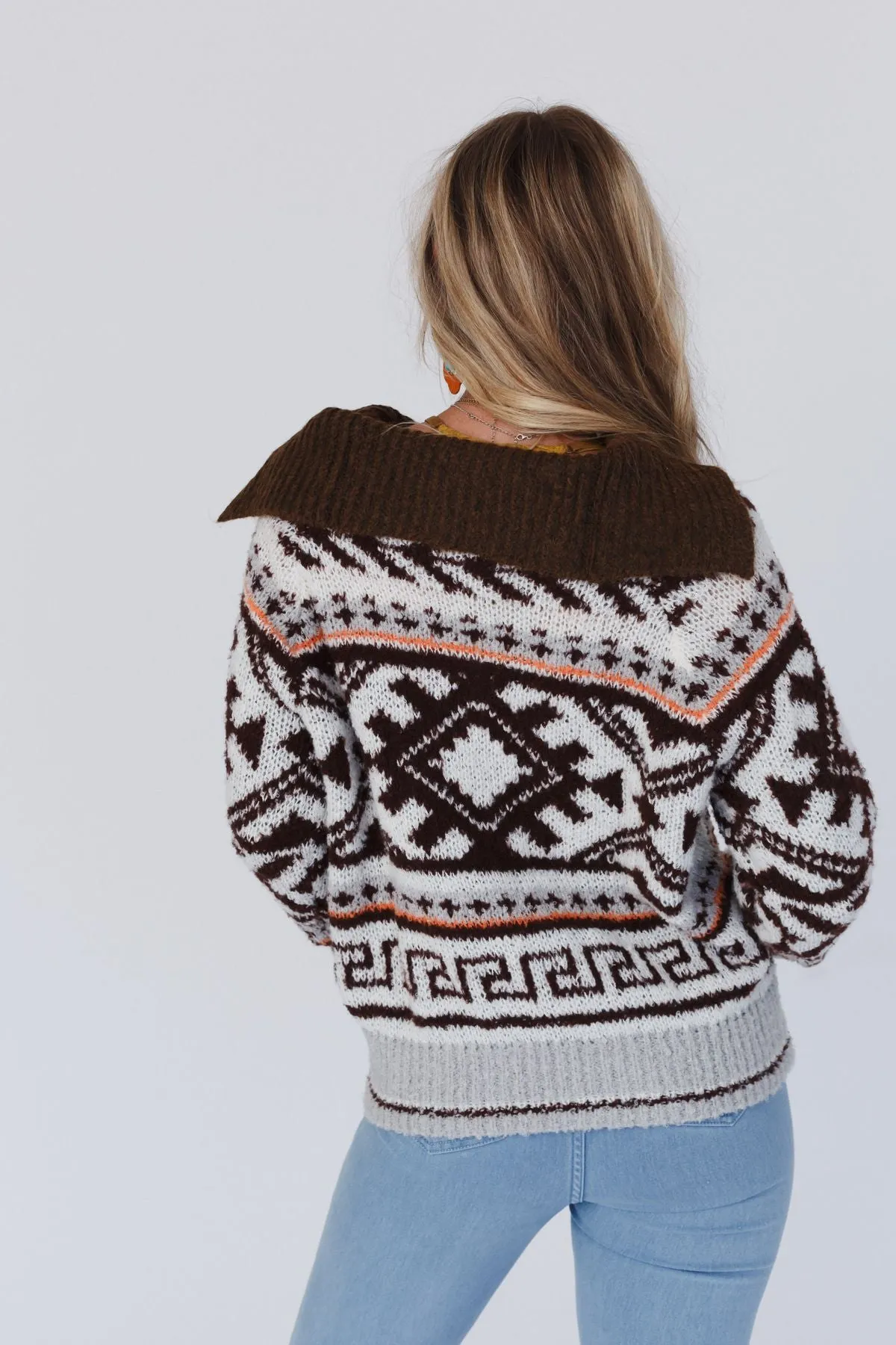Tayanna Turtleneck Sweater - Brown